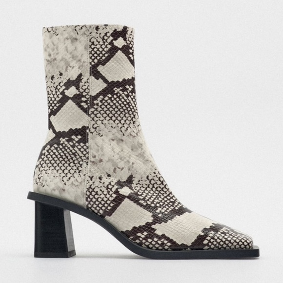 Zara Animal Print Block Heel Ankle Boots | NWT | Size 39 (US 8) Genuine Leather - Picture 2 of 16